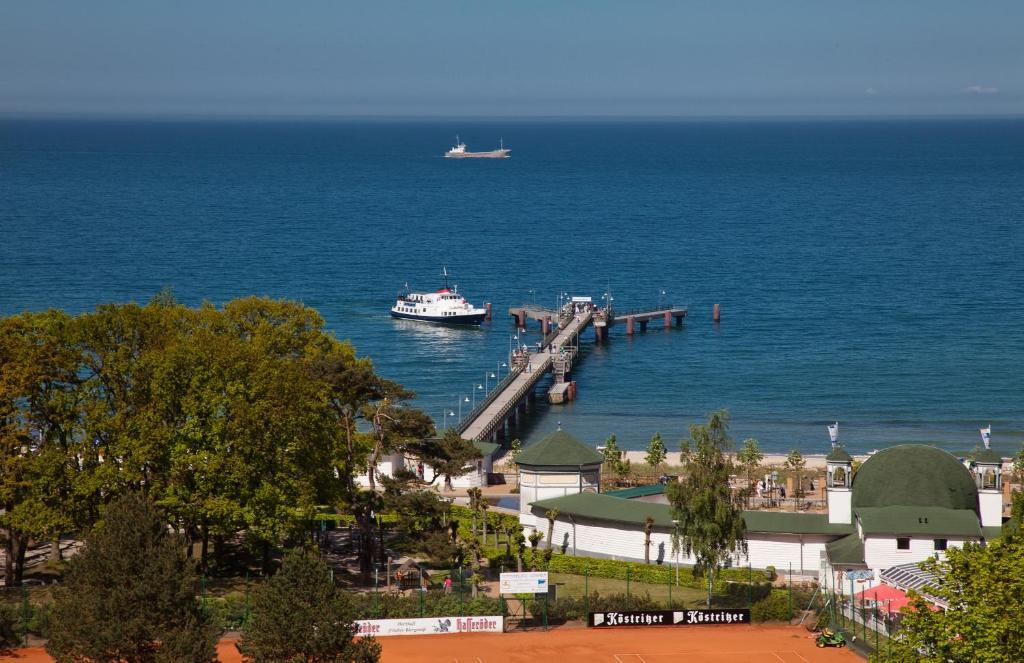 Hotel Stranddistel Rügen Goehren  Buitenkant foto